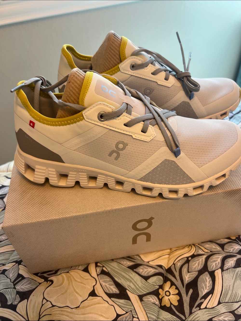On Cloud X 3 AD in Ice/Ultramarine size 8.5